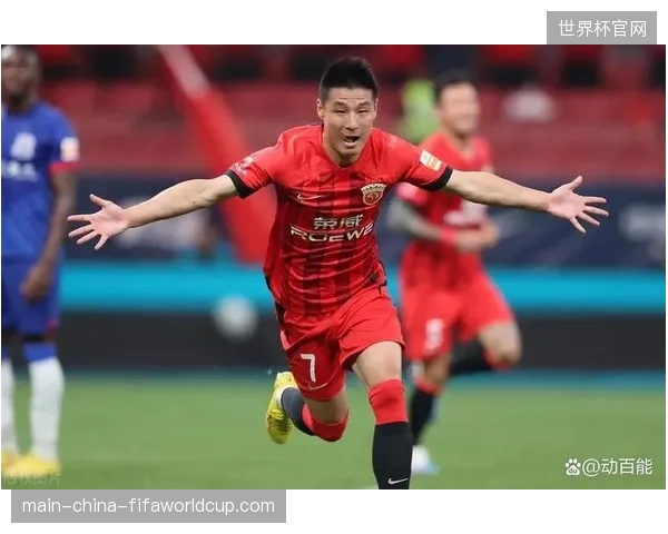 武磊达成国家队百场成就为国足险胜增添纪念意义，后防线失误仍需警惕