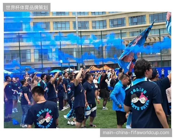 大连英博主场球市冠绝亚洲，场均超六万球迷见证球队半程征战